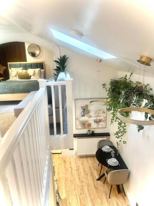 Cosy Stylish Studio Apartment تروبريدج المظهر الخارجي الصورة