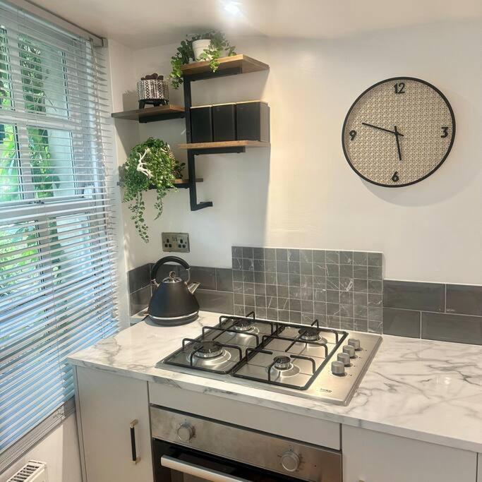 Cosy Stylish Studio Apartment تروبريدج المظهر الخارجي الصورة